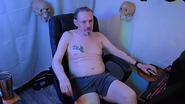 Snapshot of Richy__Rich_ chatting on October 30, 8:12 am Richy  Rich  online show from October 30, 8:12 am