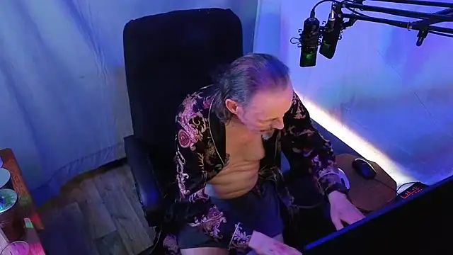 Richy  Rich  online show from July 10, 11:38 pm