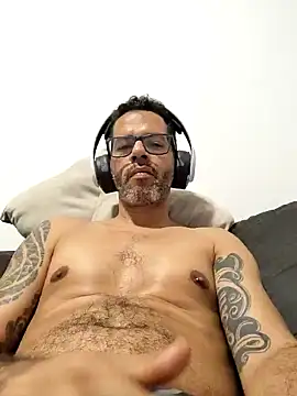 Snapshot of Br_Nastyboy chatting on December 3, 3:15 am Br Nastyboy online show from December 3, 3:15 am