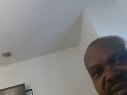 realninafame online show from December 3, 5:52 am