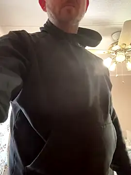 Snapshot of smokeymt420 chatting on December 16, 8:13 pm smokeymt420 online show from December 16, 8:13 pm