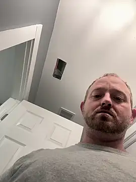 Snapshot of smokeymt420 chatting on February 28, 4:23 am smokeymt420 online show from February 28, 4:23 am