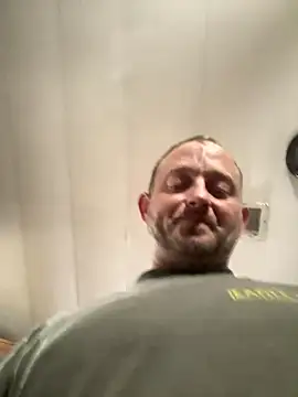 Snapshot of smokeymt420 chatting on December 5, 12:26 pm smokeymt420 online show from December 5, 12:26 pm