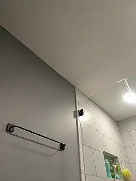 Snapshot of smokeymt420 chatting on March 16, 12:40 am smokeymt420 online show from March 16, 12:40 am