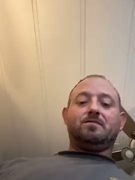 smokeymt420 online show from December 4, 7:35 pm