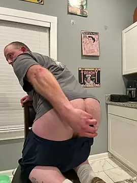 Snapshot of smokeymt420 chatting on March 16, 5:44 am smokeymt420 online show from March 16, 5:44 am