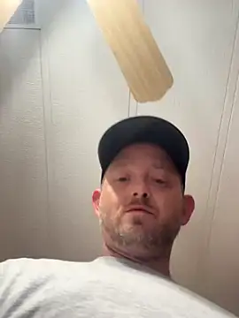 smokeymt420 online show from November 22, 9:35 pm