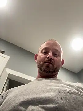 smokeymt420 online show from May 2, 6:51 am