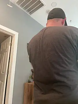 Snapshot of smokeymt420 chatting on February 28, 6:18 pm smokeymt420 online show from February 28, 6:18 pm