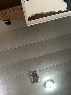 Snapshot of smokeymt420 chatting on January 13, 2:37 am smokeymt420 online show from January 13, 2:37 am