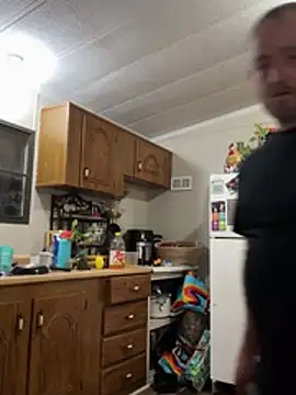 Snapshot of smokeymt420 chatting on January 15, 5:22 am smokeymt420 online show from January 15, 5:22 am