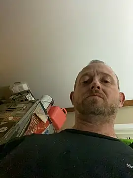 Snapshot of smokeymt420 chatting on March 5, 2:45 pm smokeymt420 online show from March 5, 2:45 pm