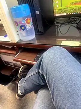 bigshow112 online show from December 4, 6:05 am