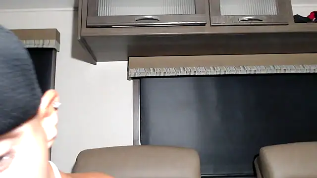 ThickD2C online show from March 11, 4:45 pm