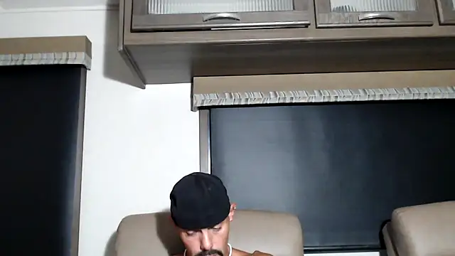 ThickD2C online show from March 25, 7:02 pm