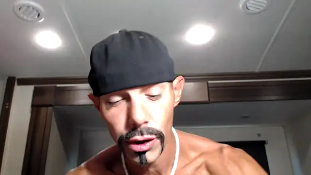 ThickD2C online show from October 24, 10:31 pm