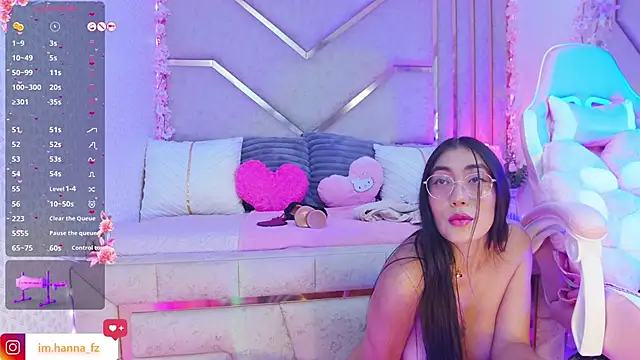 Snapshot of shanon- chatting on February 10, 8:21 pm shanon- online show from February 10, 8:21 pm