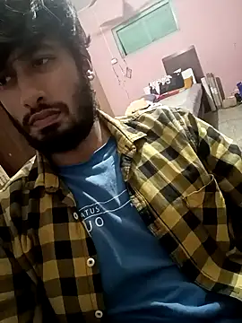 Snapshot of SimplyKarthik09 chatting on December 29, 8:26 pm SimplyKarthik09 online show from December 29, 8:26 pm