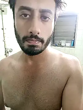 Snapshot of SimplyKarthik09 chatting on January 10, 4:30 pm SimplyKarthik09 online show from January 10, 4:30 pm