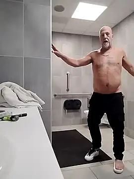 Yankeedave420 online show from February 1, 8:12 am