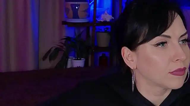 lily conor online show from November 10, 4:23 pm