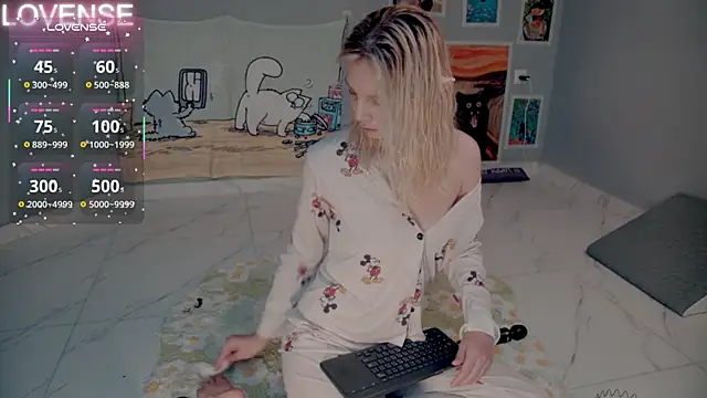 Snapshot of Careful_i_bite chatting on September 24, 5:58 am Careful i bite online show from September 24, 5:58 am