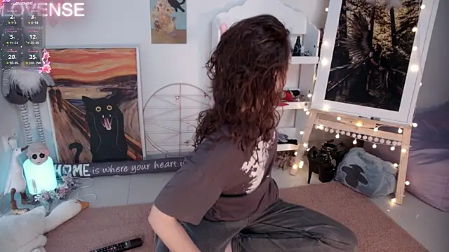 Snapshot of Careful_i_bite chatting on February 1, 7:47 am Careful i bite online show from February 1, 7:47 am