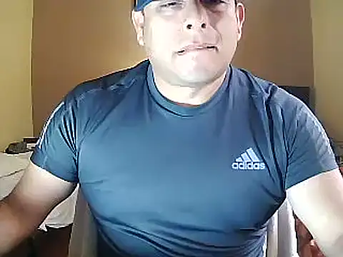 Snapshot of chicoguapo8 chatting on February 11, 12:47 pm chicoguapo8 online show from February 11, 12:47 pm