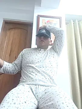 Snapshot of chicoguapo8 chatting on October 2, 9:56 am chicoguapo8 online show from October 2, 9:56 am