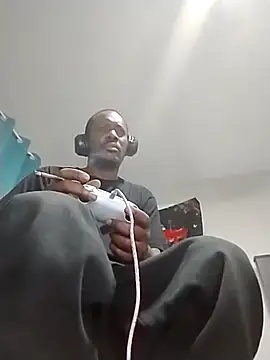 Makeyoucumallover online show from October 31, 5:59 am