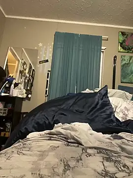 Makeyoucumallover online show from February 21, 10:17 am