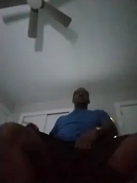 Makeyoucumallover online show from November 20, 5:30 am