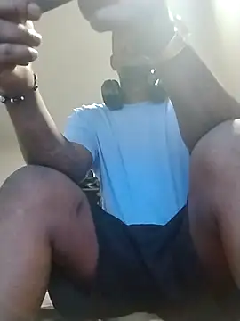 Makeyoucumallover online show from November 10, 3:22 am