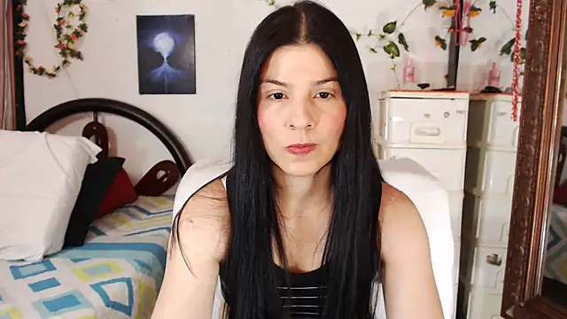 Estefani 32 online show from September 11, 4:40 pm