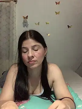 Estefani 32 online show from June 4, 12:15 am