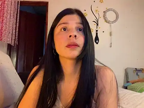 Estefani 32 online show from March 15, 4:36 pm