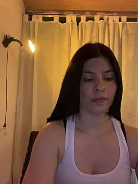 Estefani 32 online show from May 17, 5:24 pm