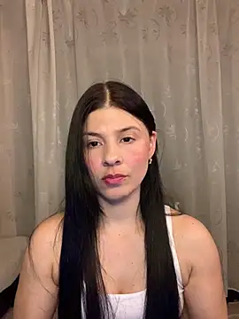 Estefani 32 online show from May 7, 5:49 pm