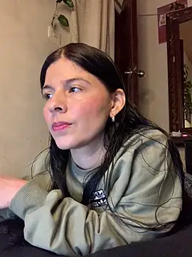 Estefani 32 online show from April 17, 5:27 pm