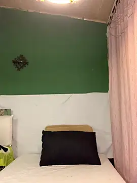 Estefani 32 online show from February 11, 11:37 pm