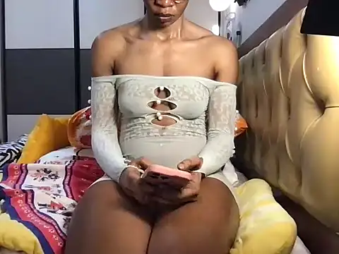 Snapshot of choco_petite chatting on September 25, 4:07 am choco petite online show from September 25, 4:07 am