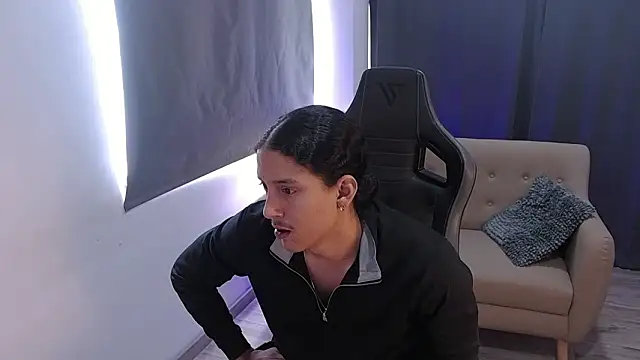 Liam V online show from March 16, 3:15 pm