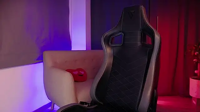 Liam V online show from February 5, 9:49 am