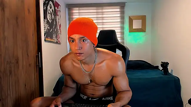 Snapshot of Liam_V chatting on January 31, 2:28 pm Liam V online show from January 31, 2:28 pm