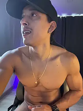 Liam V online show from March 11, 5:40 pm