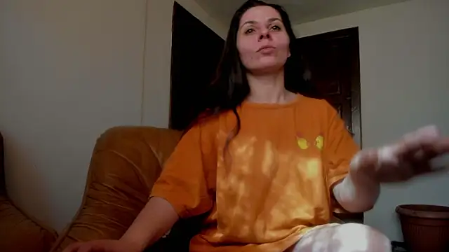 Snapshot of EasyAcee chatting on March 6, 12:09 pm EasyAcee online show from March 6, 12:09 pm