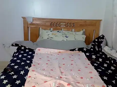 purplescarlet online show from January 5, 10:24 pm