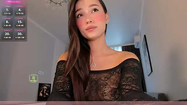 Snapshot of sweetest_candy chatting on June 15, 12:55 am sweetest candy online show from June 15, 12:55 am