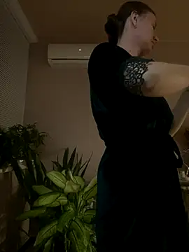 Flossy Vettie online show from November 8, 3:26 pm