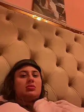 Snapshot of Flossy_Vettie chatting on March 16, 8:43 pm Flossy Vettie online show from March 16, 8:43 pm